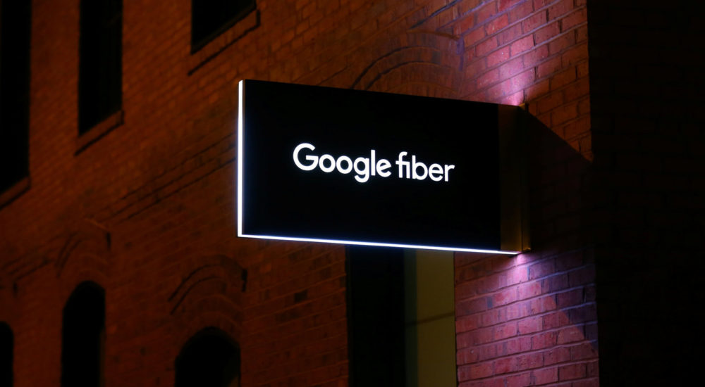 A building housing Google fiber, a division of Alphabet Inc., is seen in downtown Charlotte, North Carolina, U.S., September 23, 2016.  REUTERS/Mike Blake